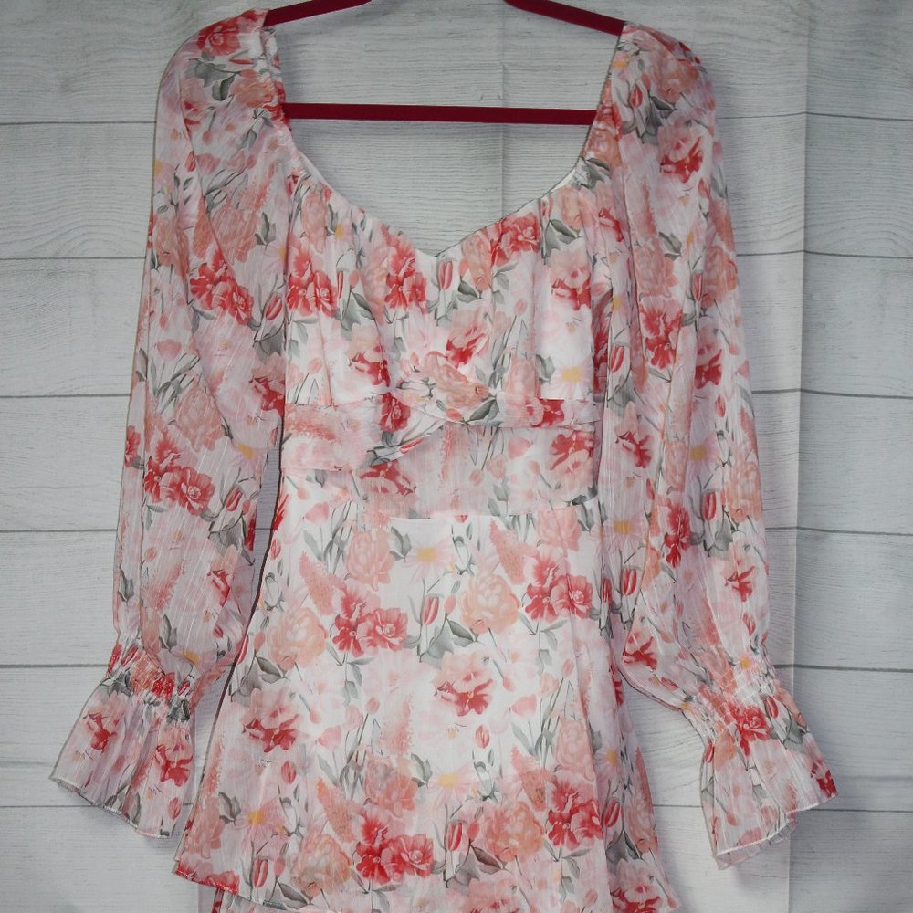 Layner Womens Blouse, White with Peach Floral, Size XL New without Tags